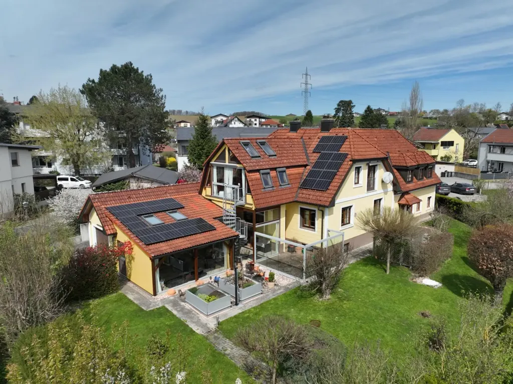 Vista aerea - Spacious House with Office in Weinzierl