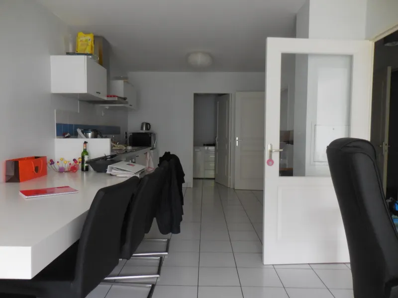 Cucina - Apartment with Balcony near Orleans Library