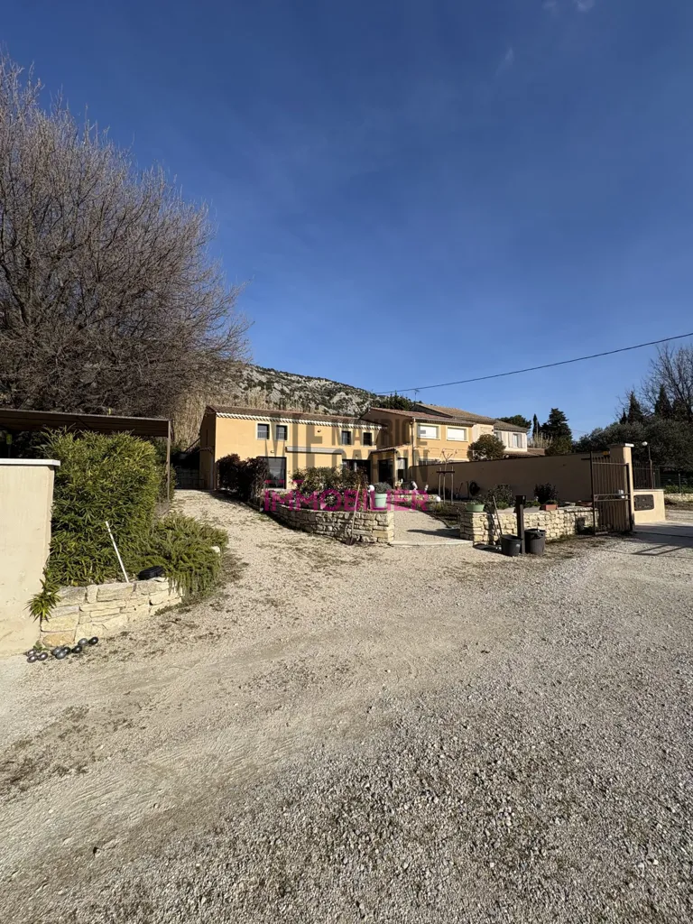 Välivaade - Spacious House with Pool near Beaumes-De-Venise