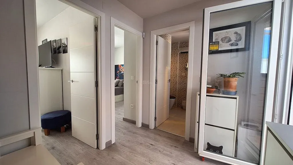 Esik - Modern Bungalow with Pool in El Vergel