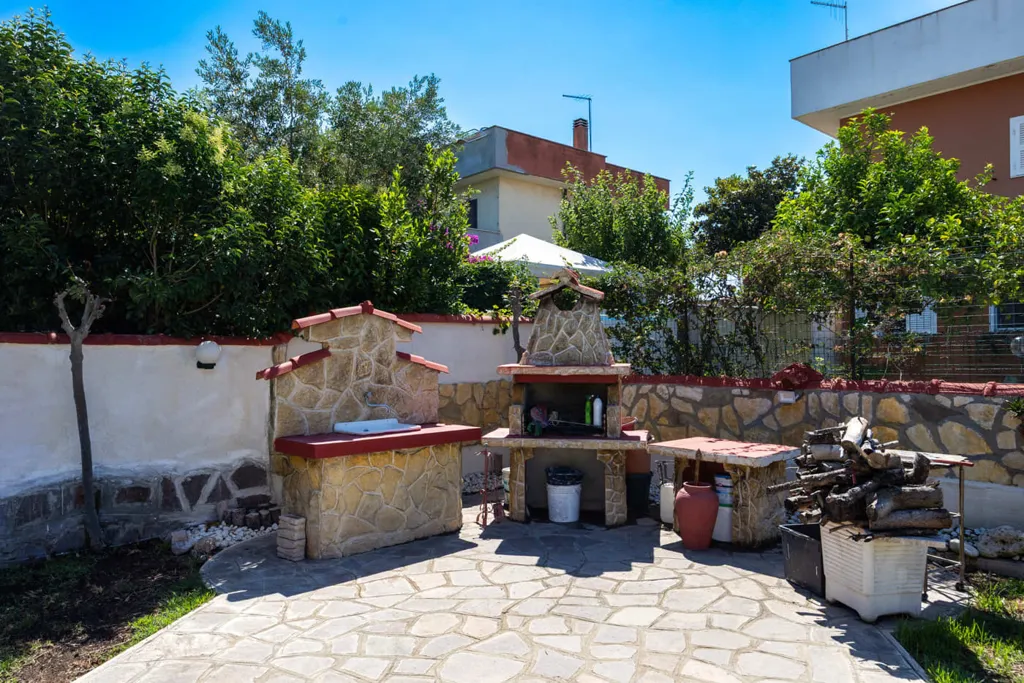 Terrass - Single-Family Villa with Garden in Ardea