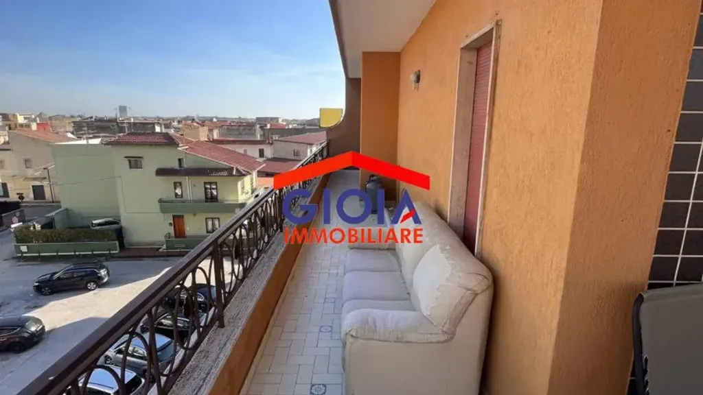 Rõdu - Spacious Apartment with Terrace in Mondragone