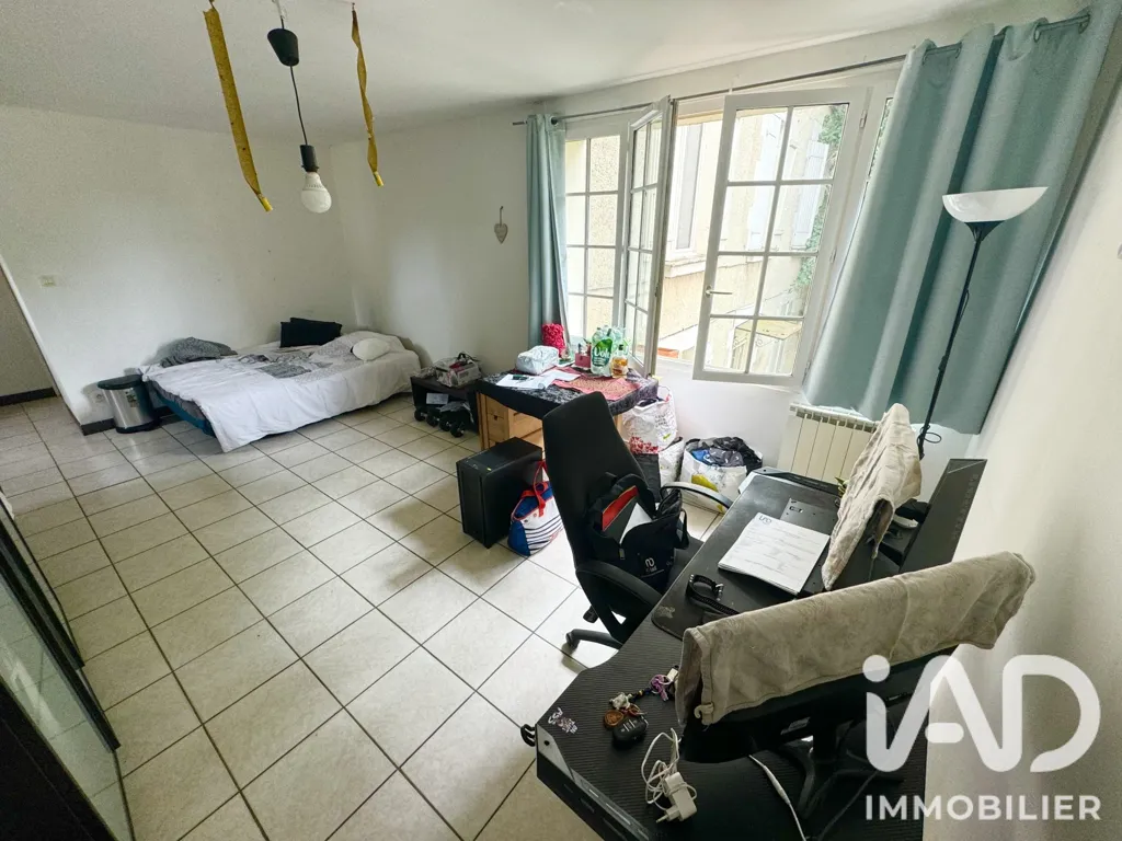 Bedrooms - 1-Bedroom Flat in Jargeau Centre