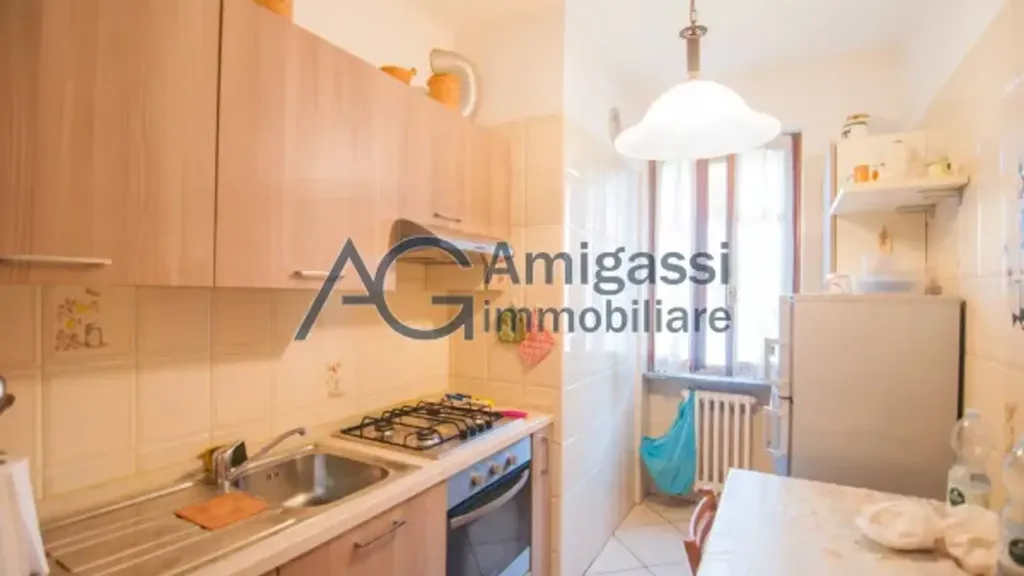 Cucina - Villa bifamiliare con giardino privato a Zanica