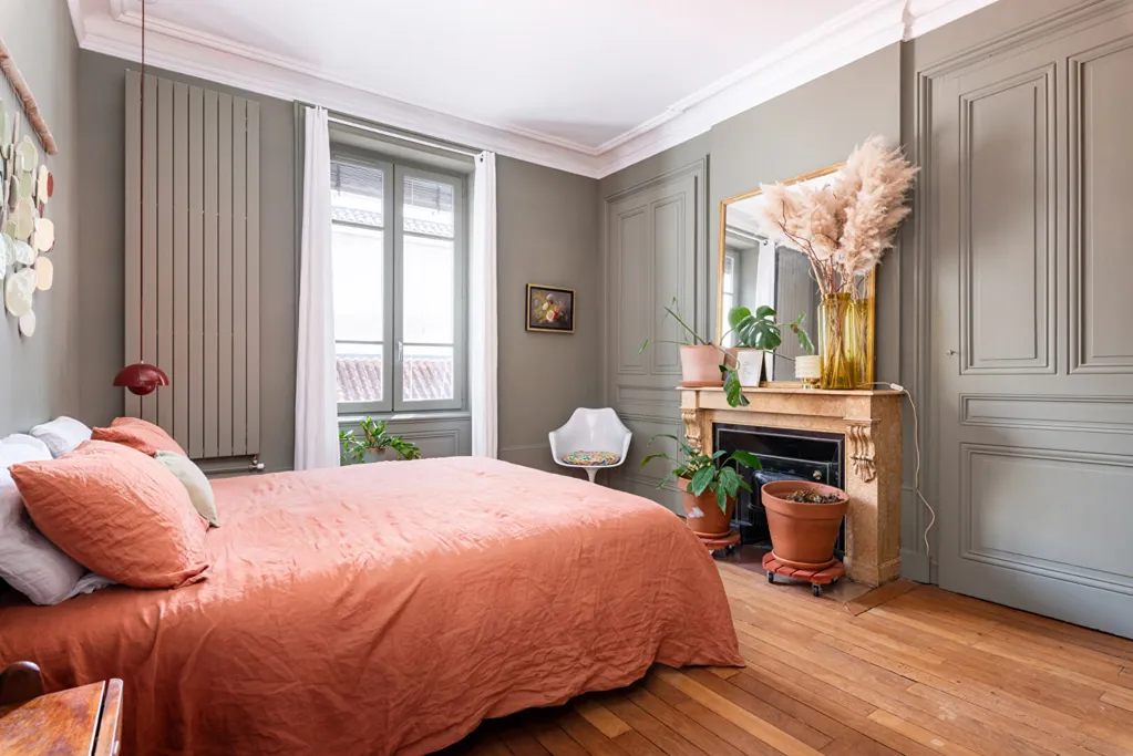 Chambres - Appartement Charmant avec Parquet au Quai du Rhône