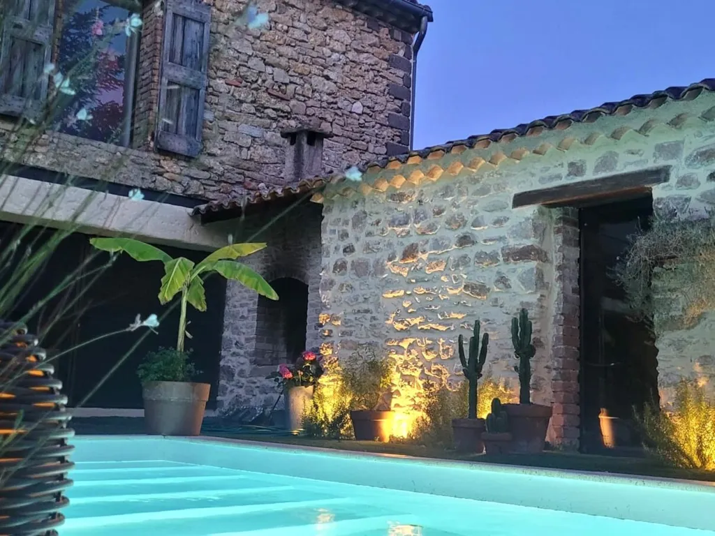 pool_area