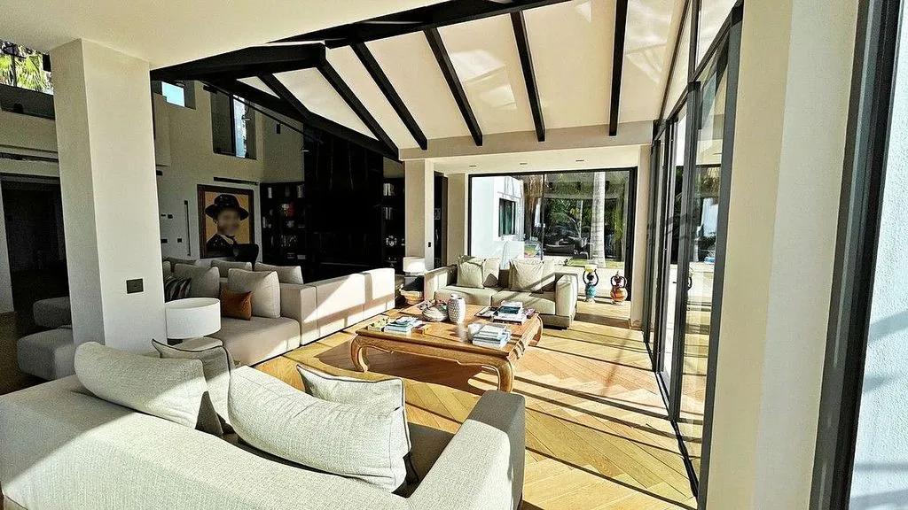 Living Room - Reform Villa with Pool and Terrace in Benahavís