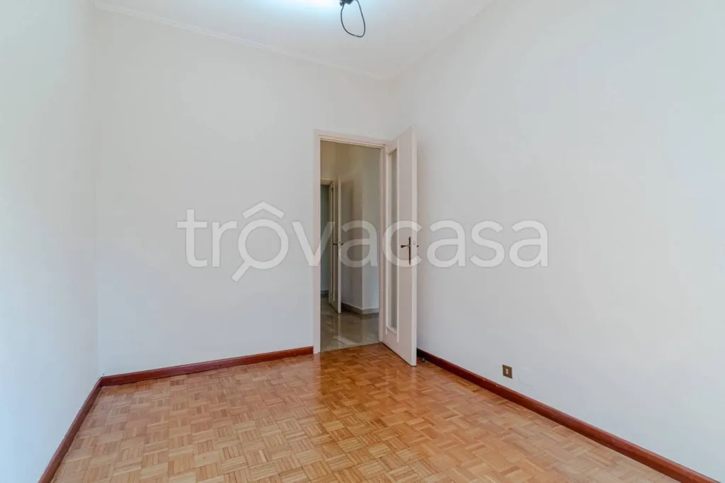 Pièces - Apartment with Balcony and Garden in Turin