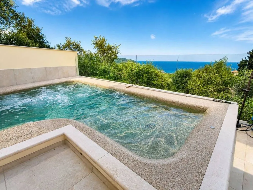 Piscine - Luxury Villa with Pool in Diano Marina