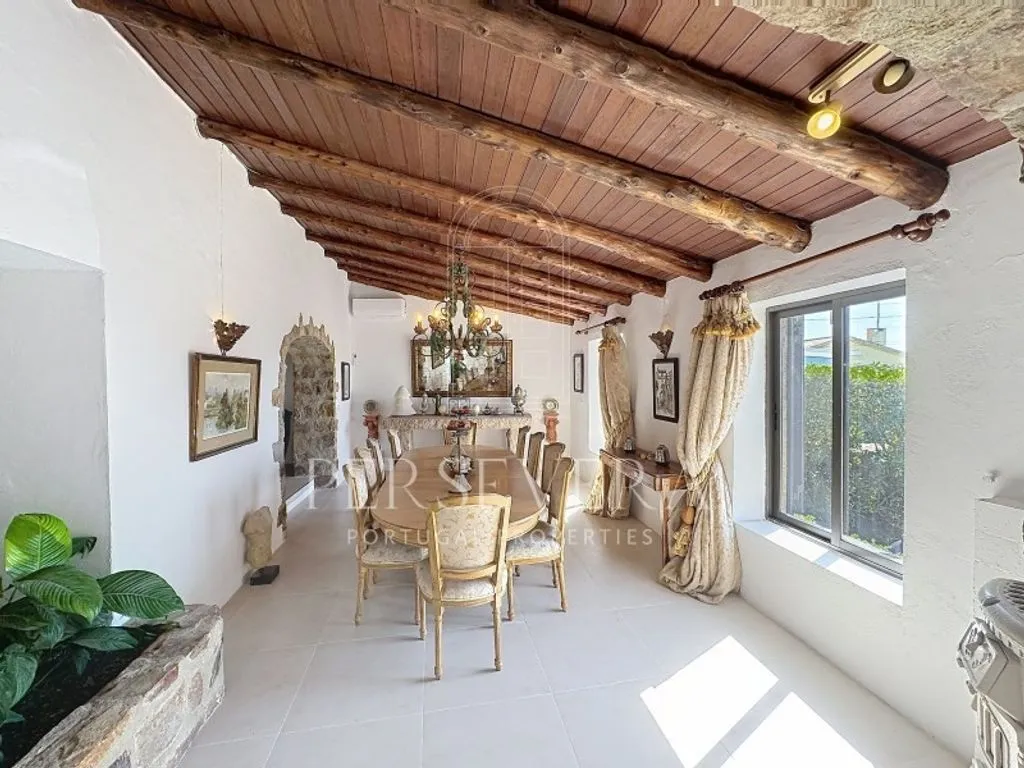 Söögituba - Villa with Ocean Views in Biscaia, Cascais