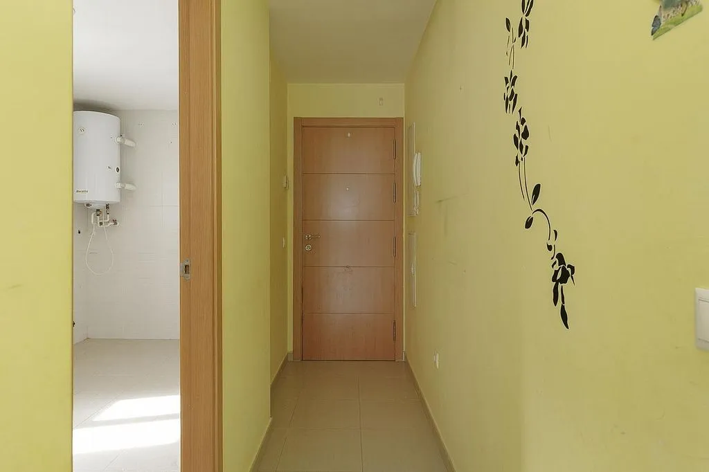 hallway_entrance