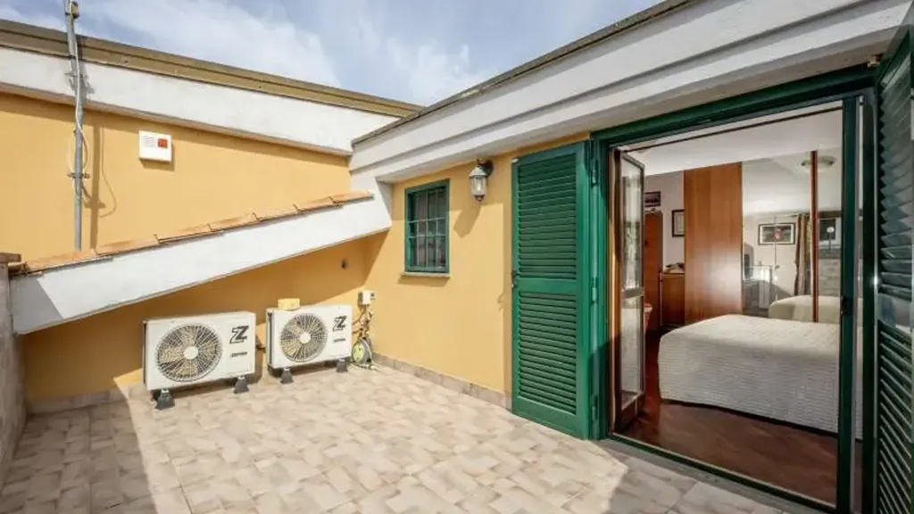Terrasse - Villa with Garden in Guidonia Montecelio