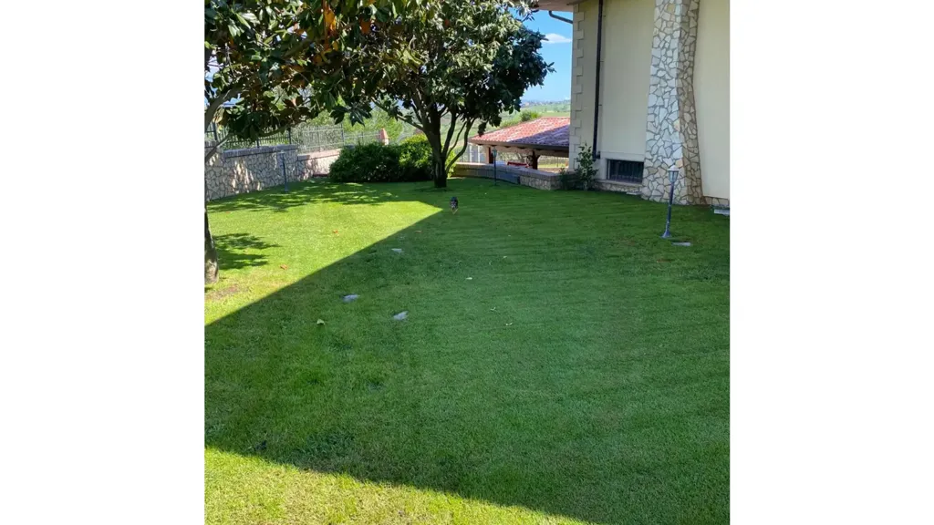 Jardin - Rustic Villa with Garden in Lattarico