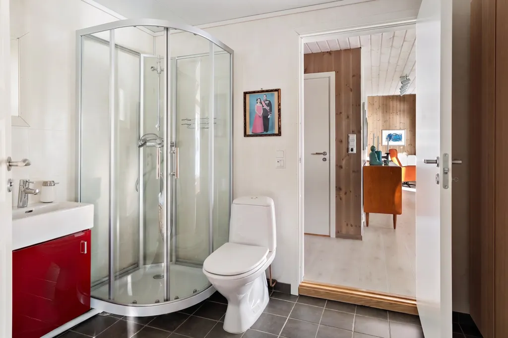 Bagni - Seafront Cottage with Private Garden in Gausetbukta