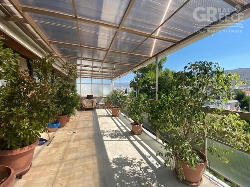 Terrasse - Corner Penthouse with Sea View in Glyfada