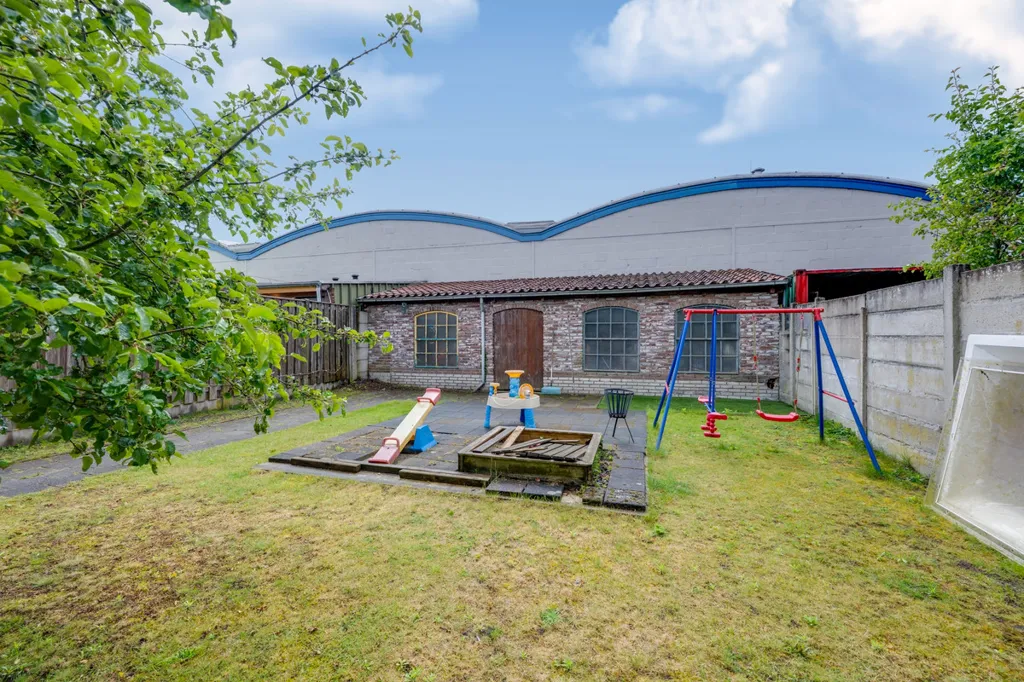 Jardin - Two-Storey House with Garden in Rijen