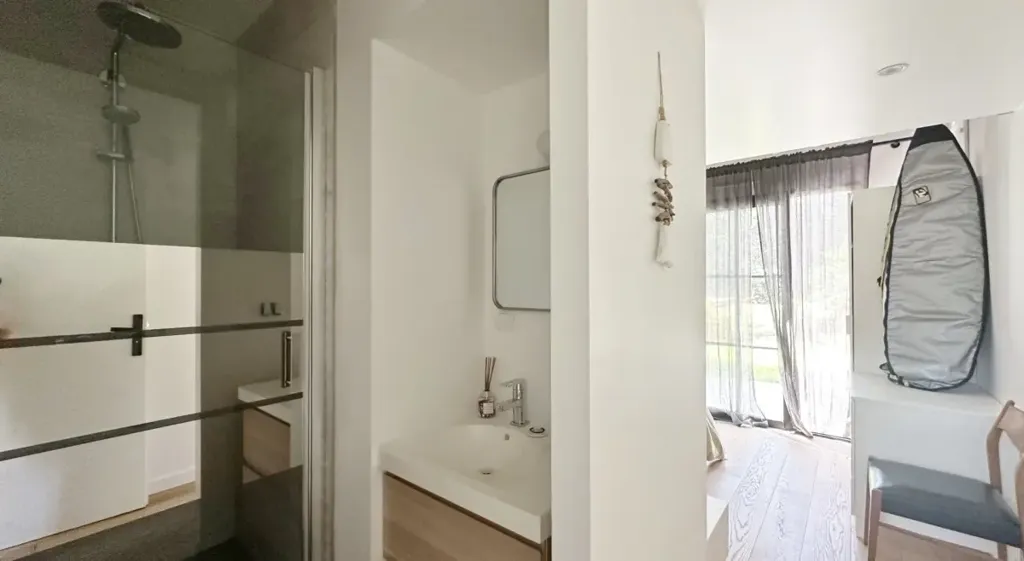 Salles de bain - Maison 6 pièces à Seignosse