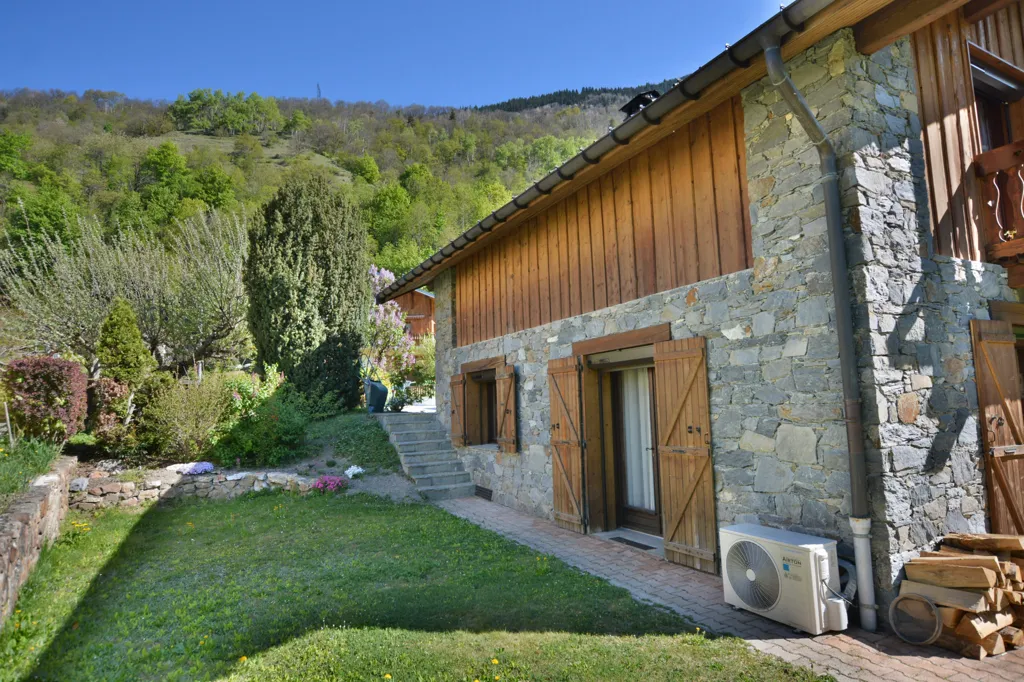 Extérieur - Maison d'Architecte avec Jardin à Bozel Centre