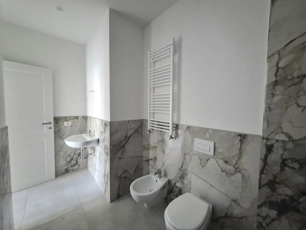 Rusticated Apartment with Terrace in Florence