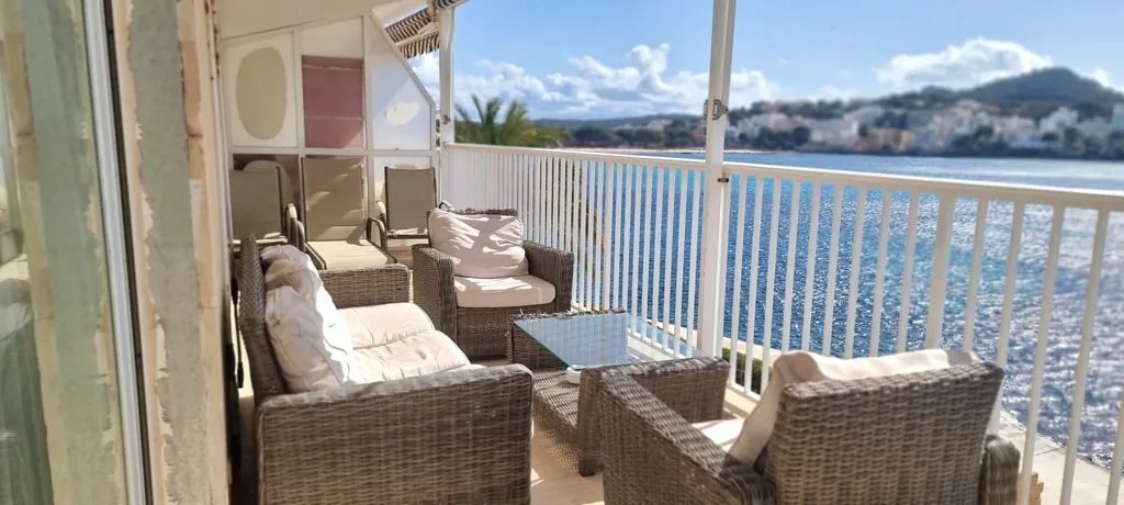 balcony