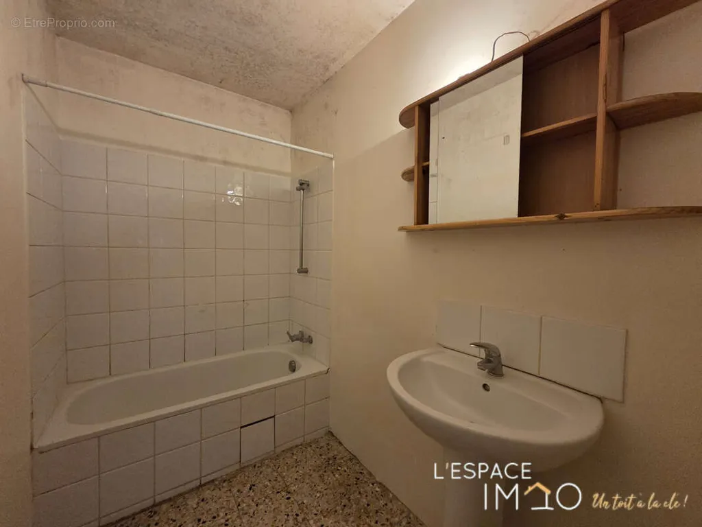 Bagni - City House in Quiet Cul-de-sac, Apt