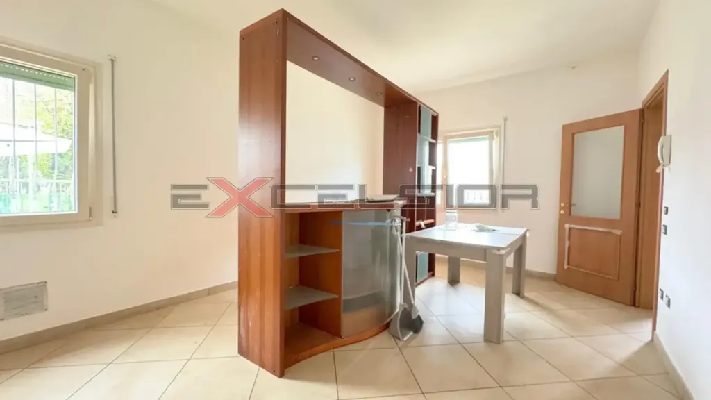 Bureau - Ground Floor Trilocale with Garden in Papozze