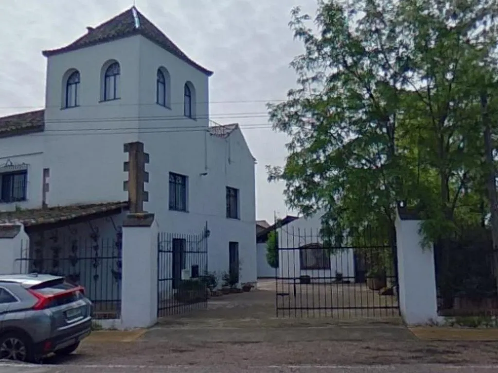 Esterno - Historic Palatial Chalet with Terrace in Posadas