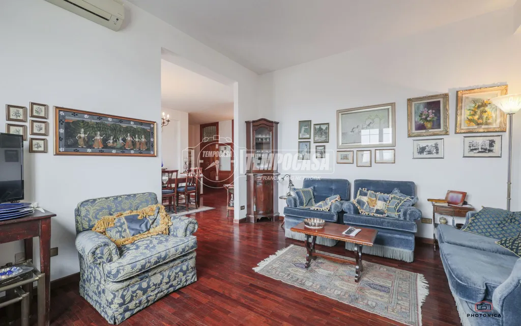 Séjour - Spacious Flat with Historic Views in Ravenna
