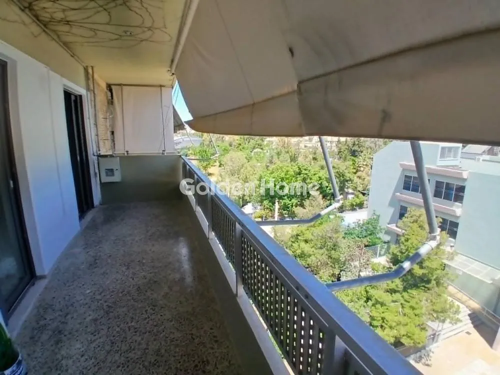 Balcon - Apartment with Mountain View in Goudi