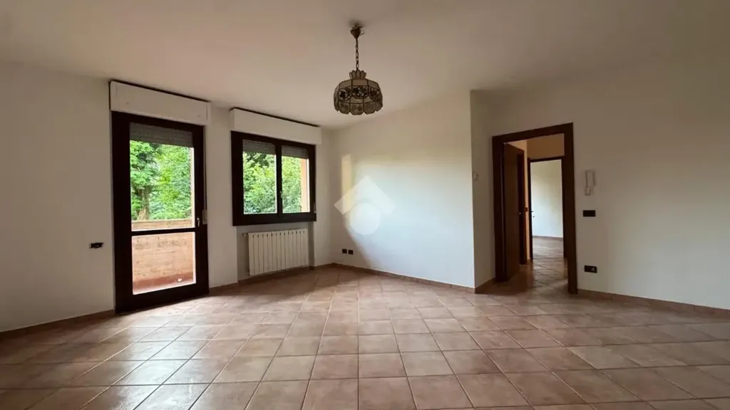 Pièces - Triplex with Balcony in Capralba
