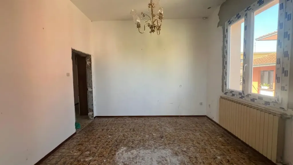 Pièces - Fully Refined Apartment with Balcony in Rimini