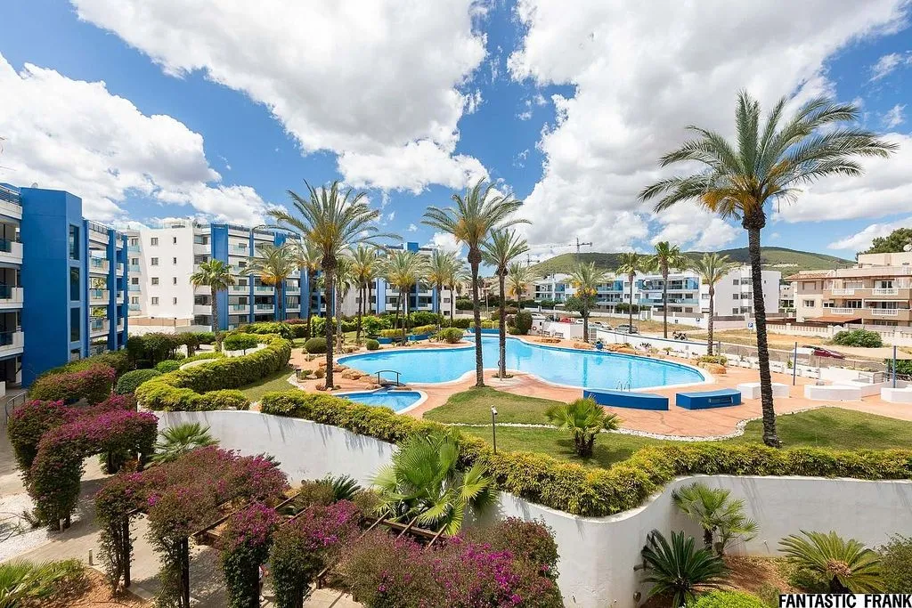 Pool - Apartment with Sea View and Pool in Santa Eulària