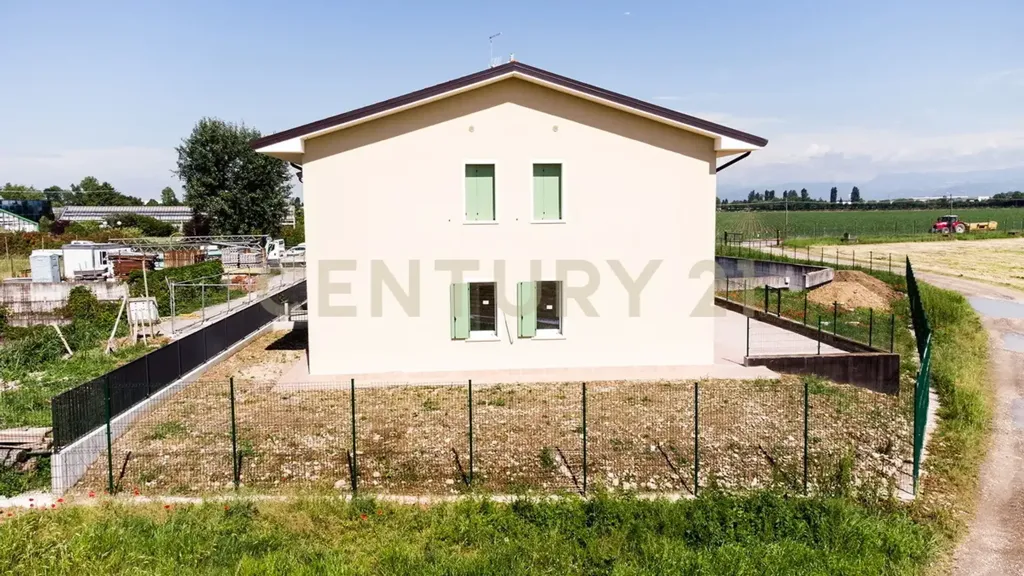 Exterior - New Ground-Floor Flat with Garden in Zevio