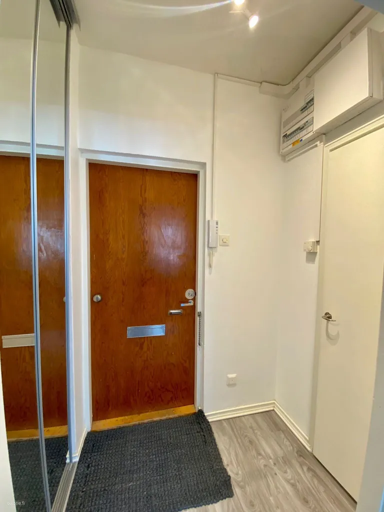 Entrée - Bright Studio Flat with Balcony in Munkkiniemi