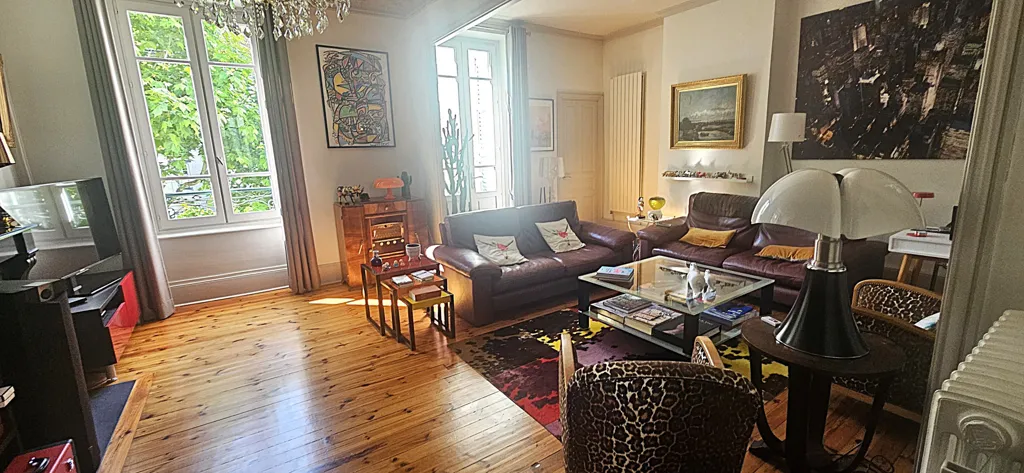 Séjour - Duplex Élégant avec Balcon sur Avenue de Royat