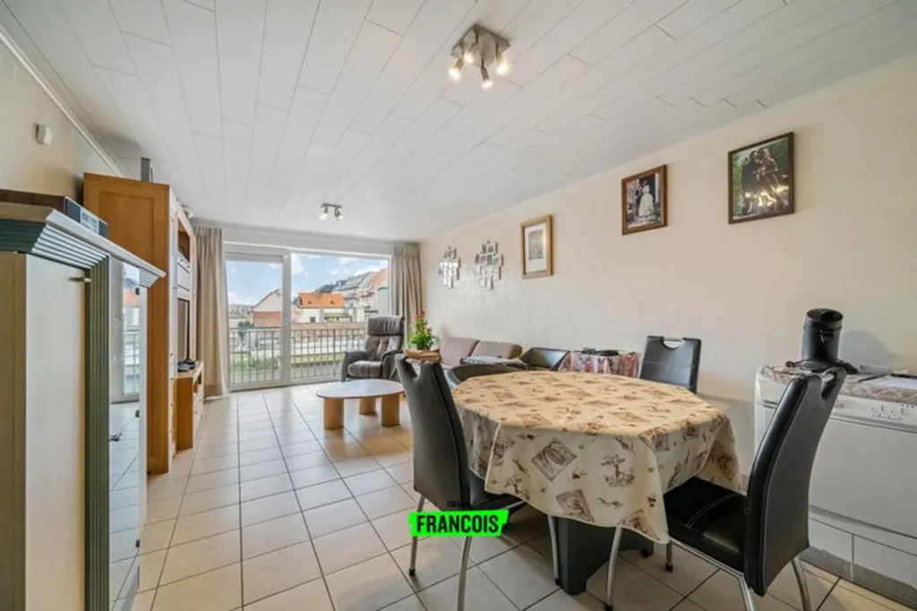 Söögituba - One-Bedroom Apartment with Large Terrace in Mariakerke