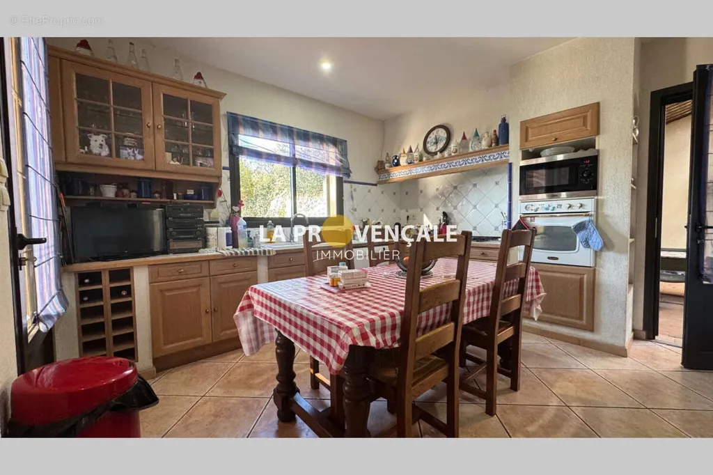 Salle à manger - Maison avec Piscine et Terrasse à Béziers