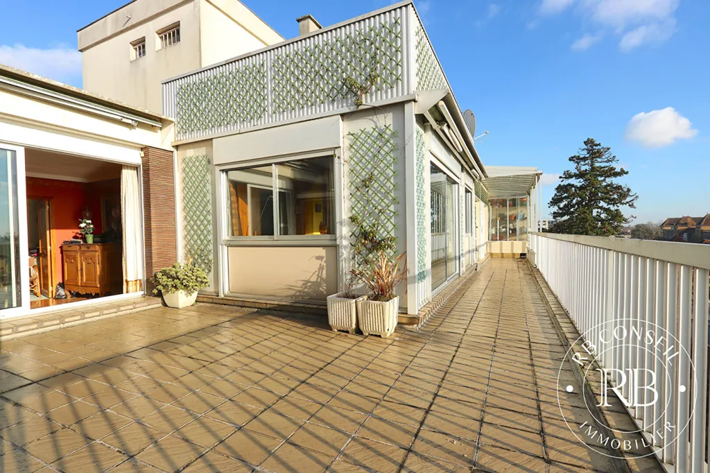 Terrazza - 6-Piece Flat with South-Facing Terrace in Sceaux