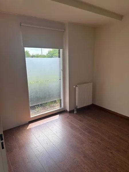 Pièces - Modern House with Balcony in Bergen Op Zoom