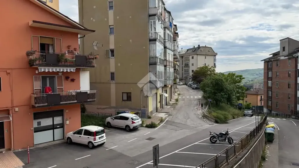 Extérieur - Apartment with Balcony in Potenza