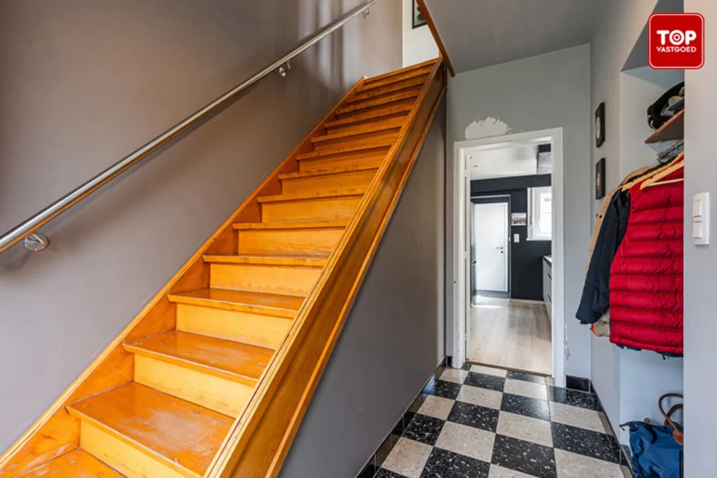 Half-Open House with Garden in Evergem