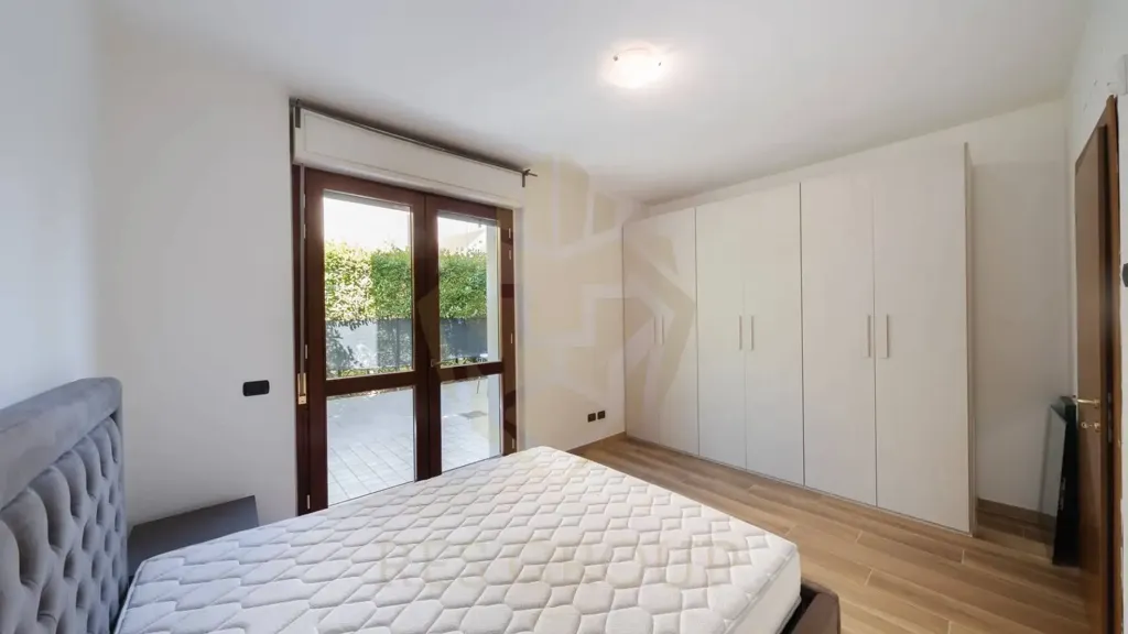 Magamistoad - Modern Flat with Private Garden in Monza