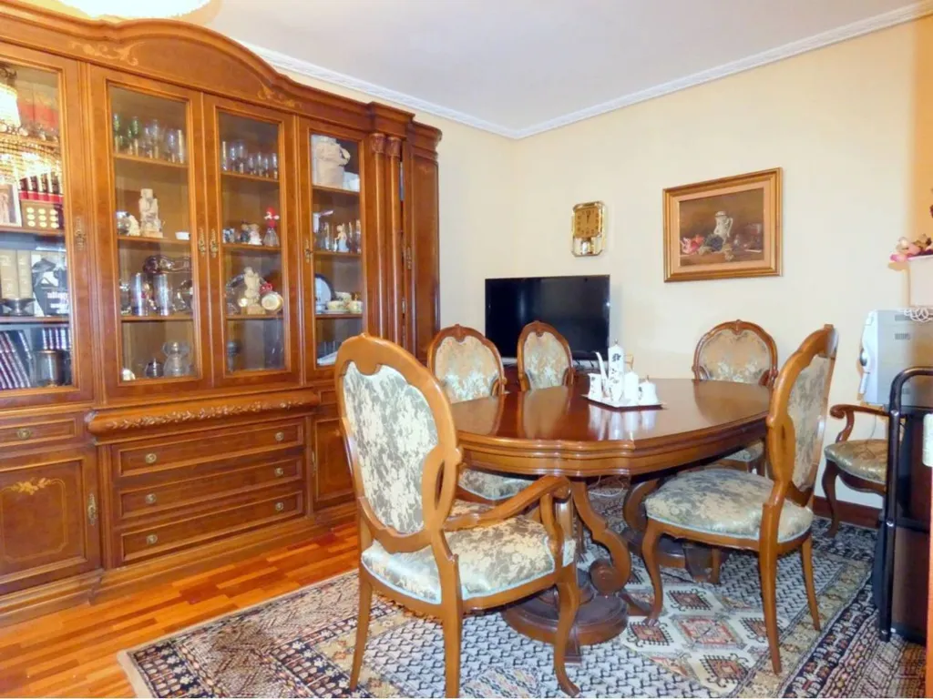 Söögituba - Flat with Garage in Calle de Karmelo