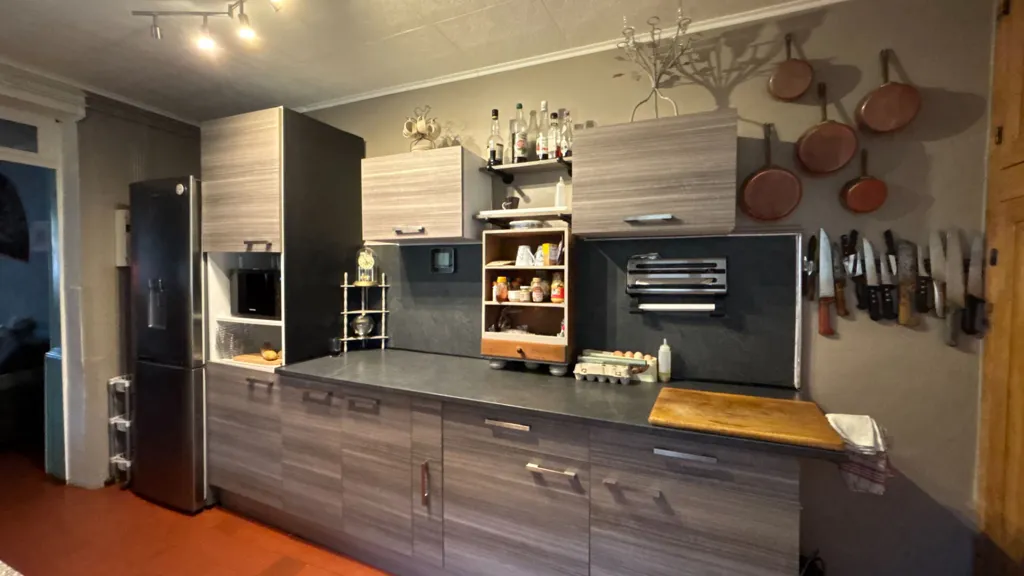 Cucina - 8-Bedroom House with Large Garden in Prémery