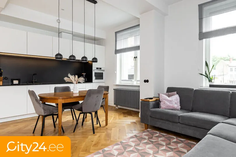 Séjour - Spacious 5-Bedroom Flat in Tallinn Centre