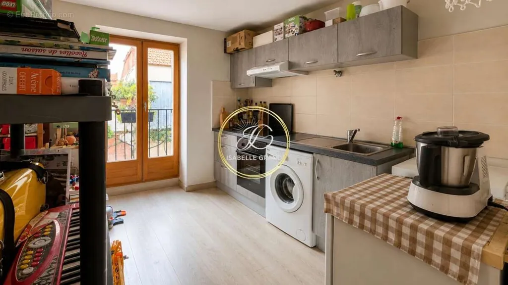 Cuisine - Appartement T2 Centre-ville Prades