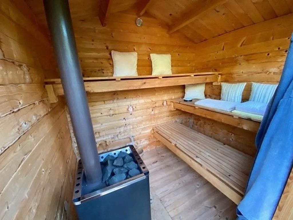 Rooms - Chalet with Garden and Terrace in Los Risquetes