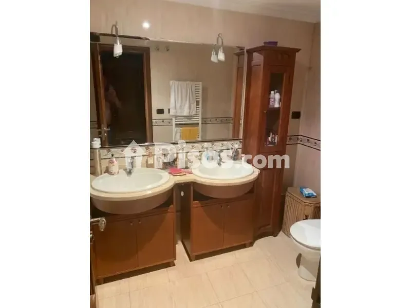 Vannitoad - Semi-New Flat with Terrace in Cidade Vella