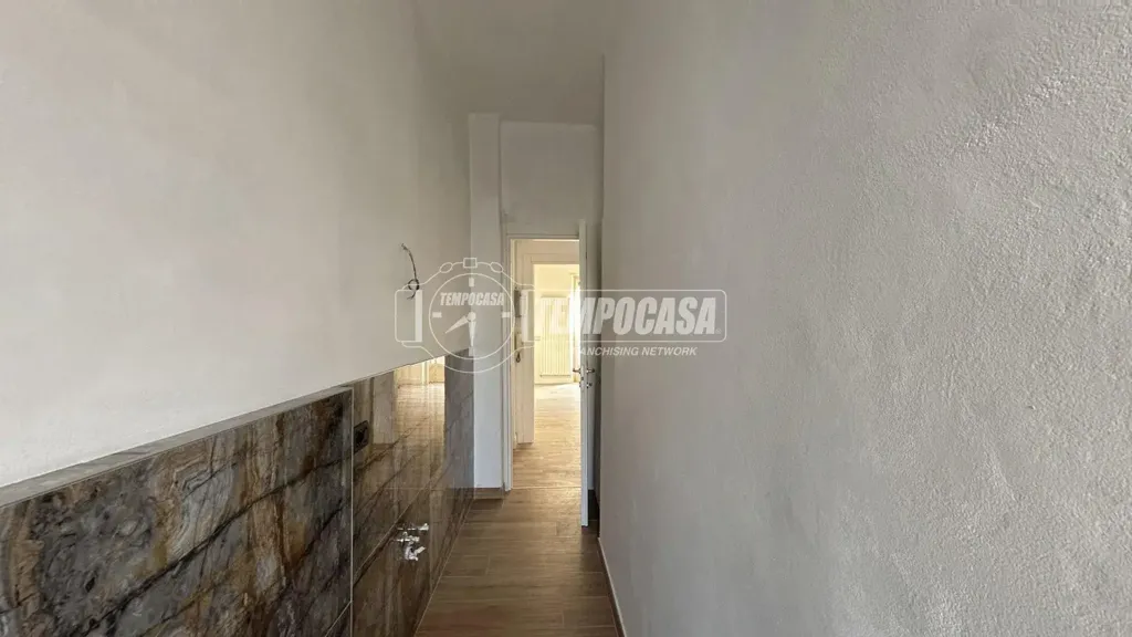 hallway_entrance
