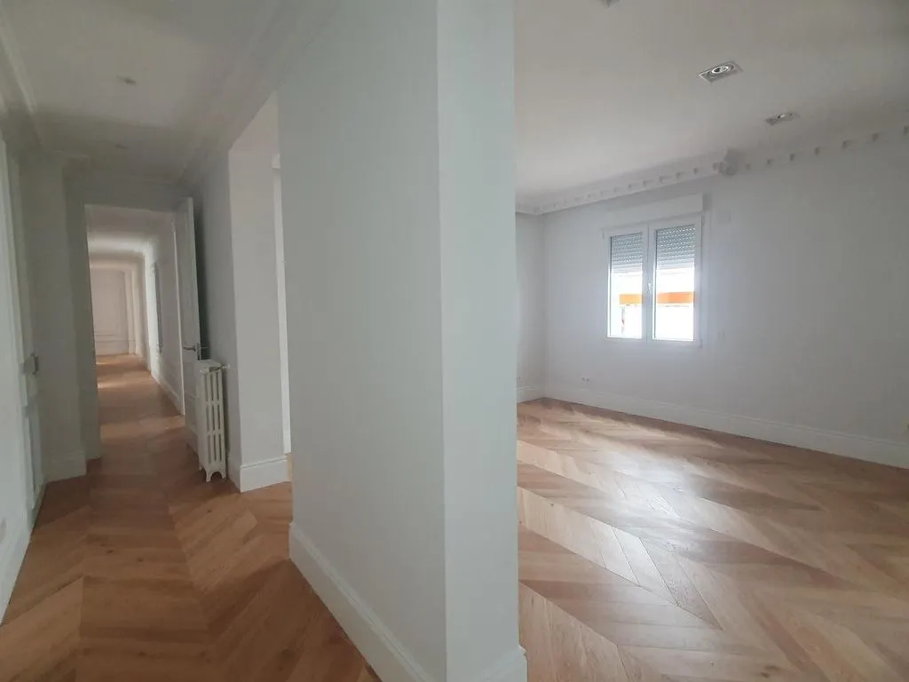 Séjour - Reformed Apartment with Views in Goya, Madrid